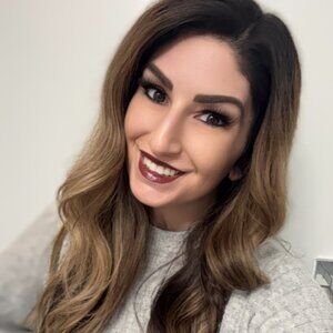 Meet your Posher, Courtney